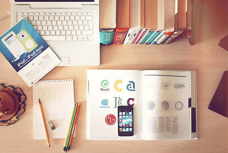 macbook, laptop, books, desk, wood, notepad, pencil