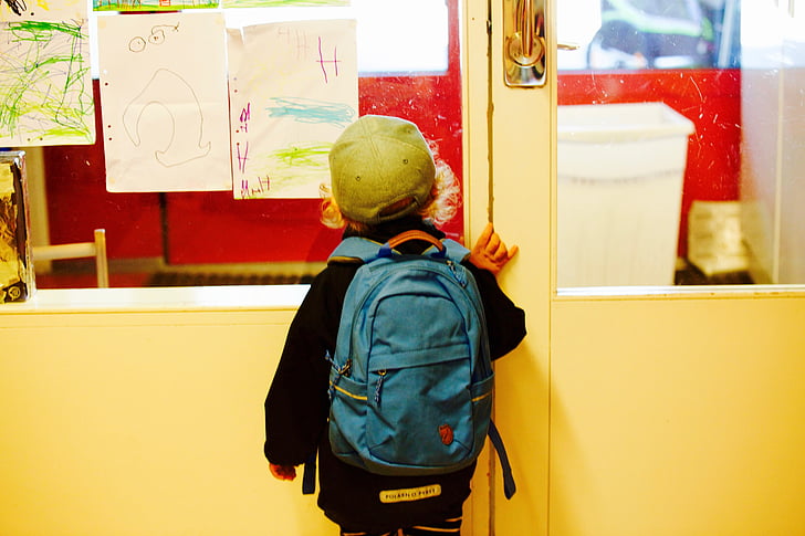 entry to school, schoolboy, school, primary school, schooling, satchel, nursery