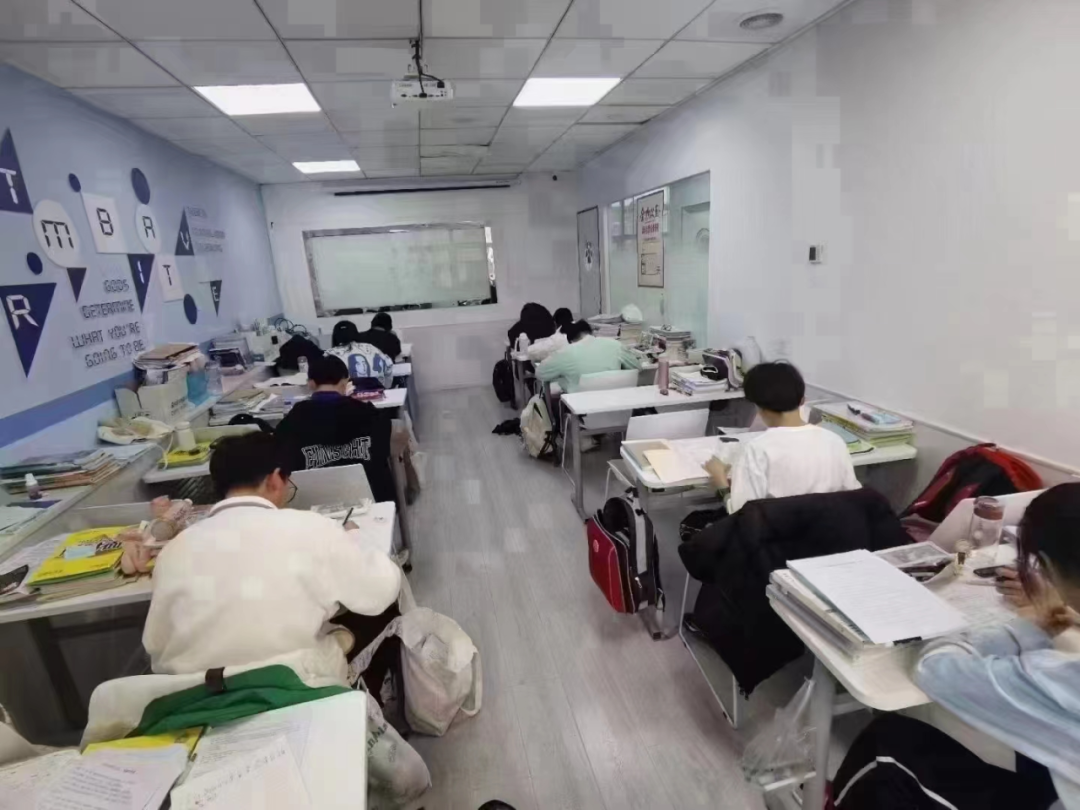 2025年北京市海淀区新高三暑假预科班学费多少？_苏州街/牡丹园/学院路/万柳/世纪城/中关村(图8)