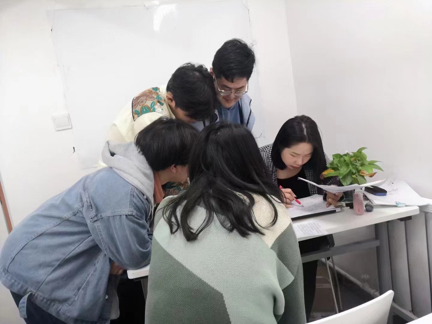 石家庄高三冲刺班有哪些,石家庄高三冲刺全托班排名(图2) 1db4423a0a44a8b118c1da91098d7e4.jpg