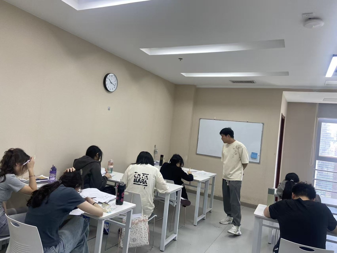 2026年石家庄高三补习推荐,石家庄高三全托机构哪家好(图4) 417d74b2dc30c0f03f376647d9ba6e53.jpg.JPG