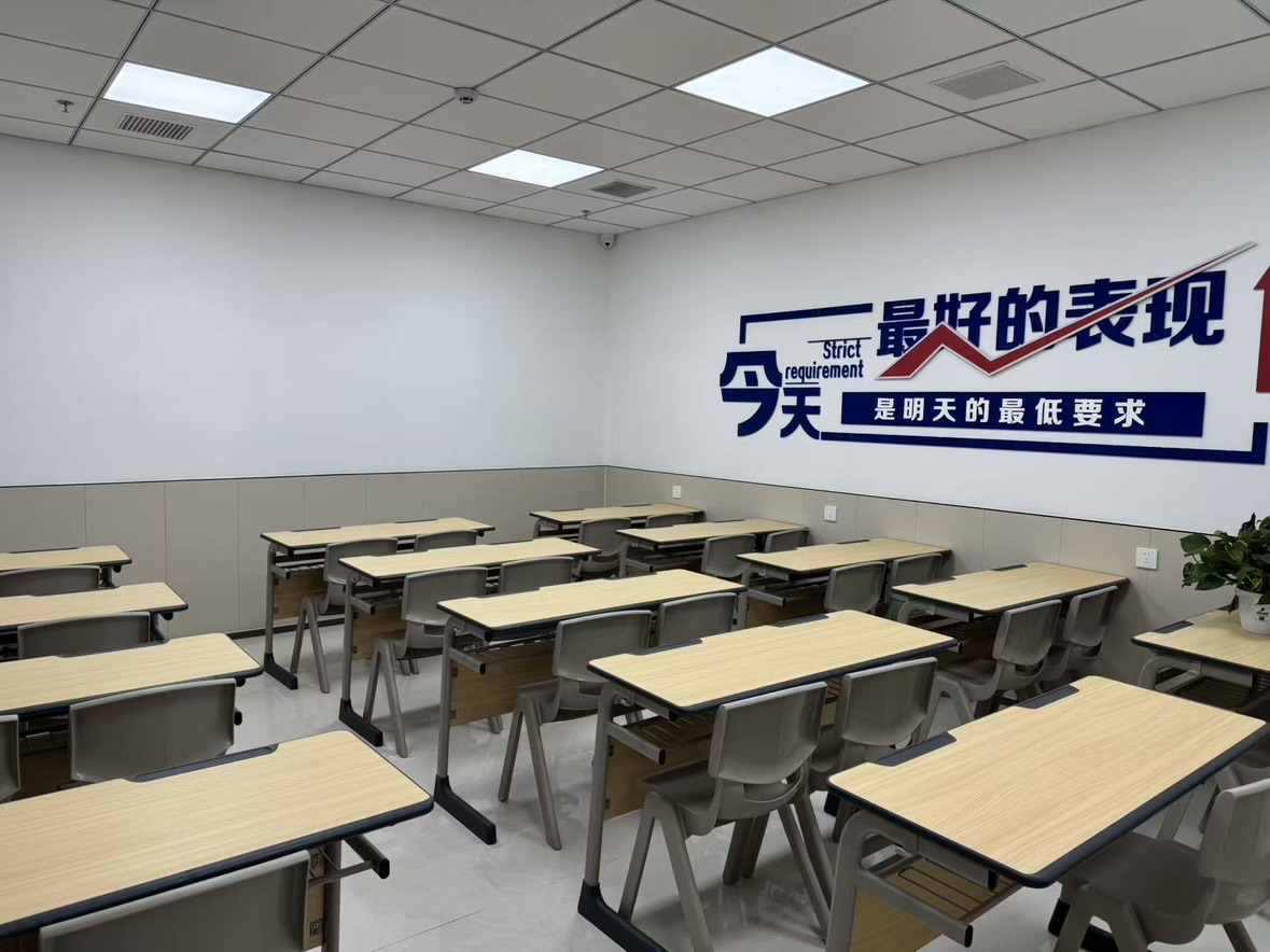 考前抢分必看!2026天津滨海高三点睛班怎么选?锐思教育精准破局冲刺名校(图2) 考前抢分必看!2026天津滨海高三点睛班怎么选?锐思教育精准破局冲刺名校(图2)