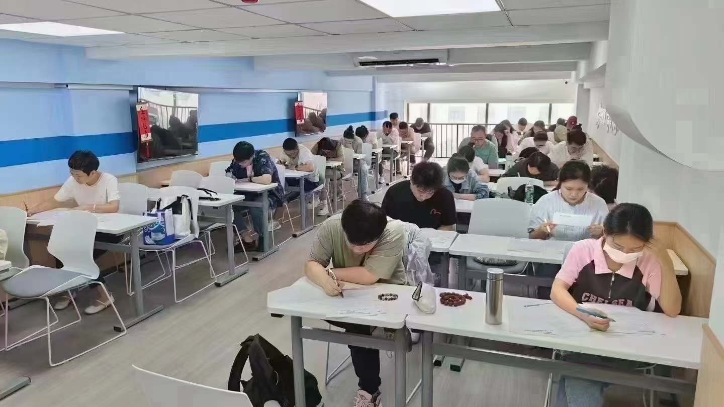 26年上海普陀区暑期高中高二补习机构哪家好？一对一/班课辅导优选机构，适配基础薄弱考生