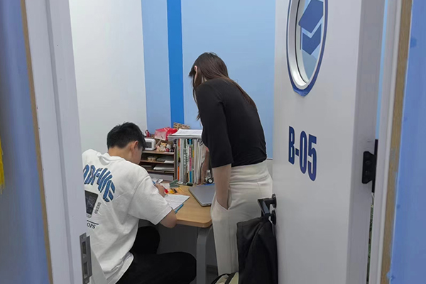 天津河东区小升初暑假预科班/河东区小升初暑假衔接班/平稳跨越学习分水岭(图2) 上课-1.jpg