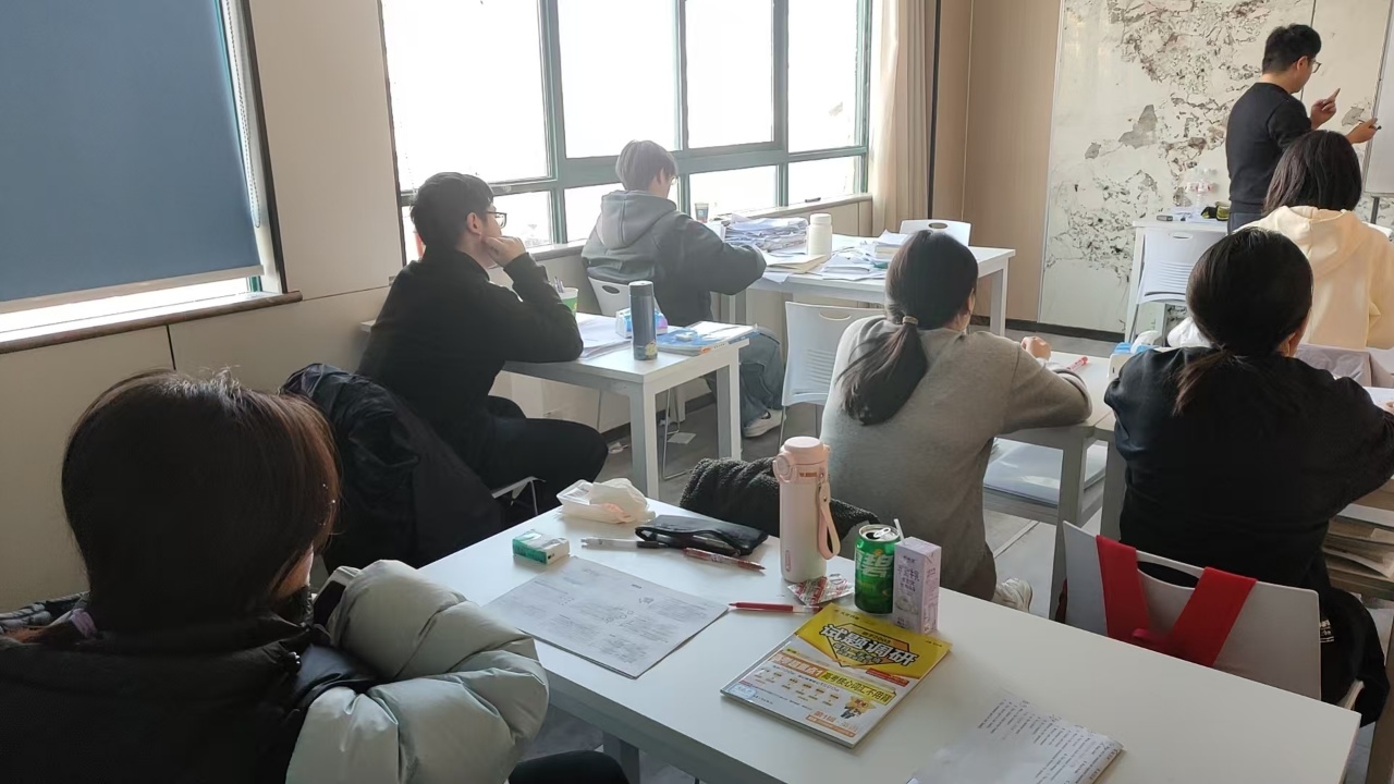 六安初三补习班半年 / 全年全日制集训，冲刺中考英语、数学、化学、物理、道法、历史全科辅导